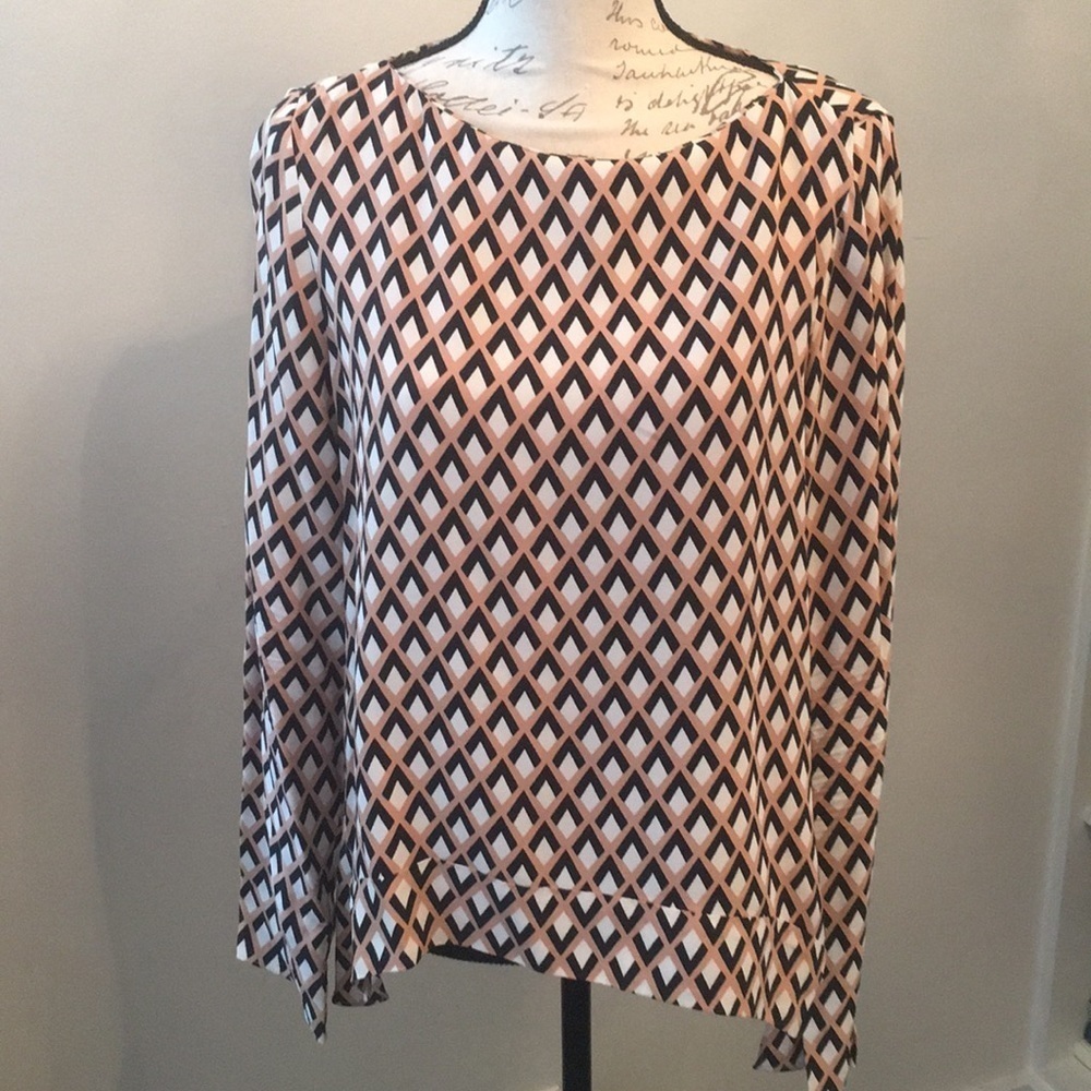 EUC Zara cream/peach/black patterned blouse